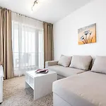 Apartment Copacabacum Sea View Warna